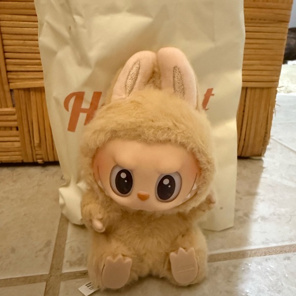 Labubu - Picture 2 of 7